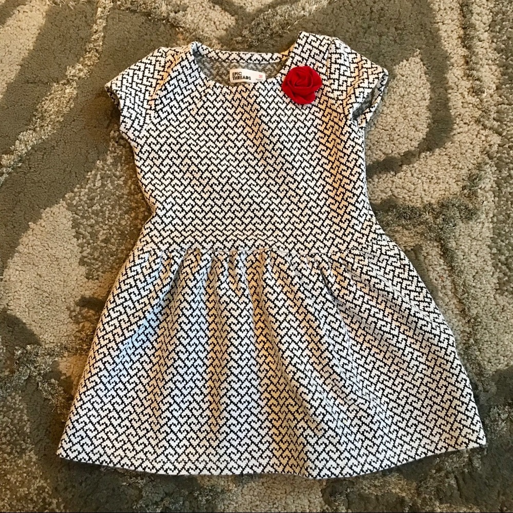 EPIC THREADS - Black and White Dress with Red Rose